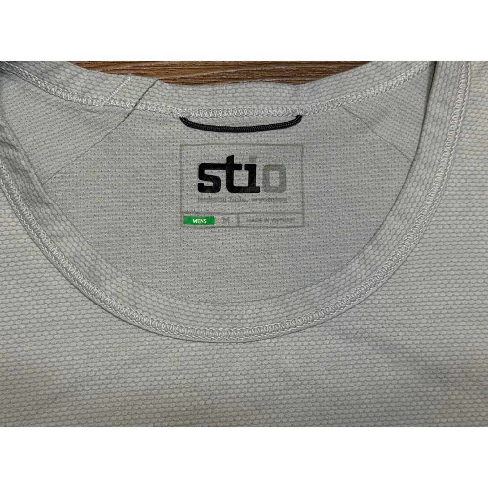 Stio Mens Lucent Tee T-Shirt Quiet Grey Performance Athletic Shirt Size M - Picture 2 of 10